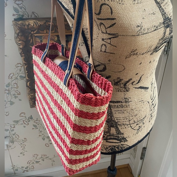 Amanda Smith American Flag Red White Blue Patriotic Straw Summer Beach Tote Bag - Picture 14 of 16